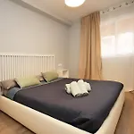 Domus